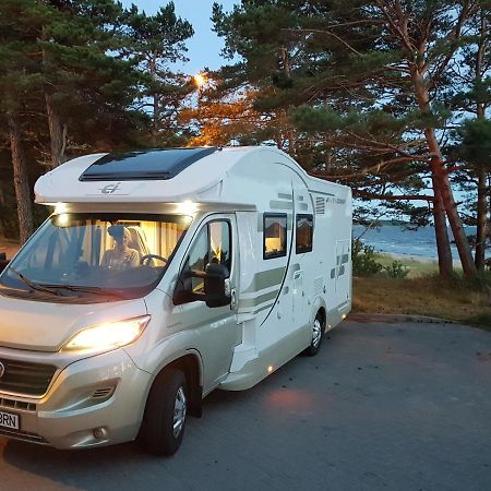 فندق Soomaa Water Camp Jõesuu المظهر الخارجي الصورة