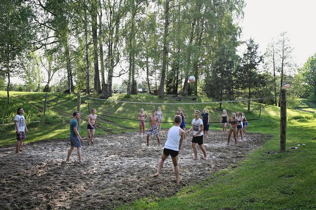 فندق Soomaa Water Camp Jõesuu المظهر الخارجي الصورة