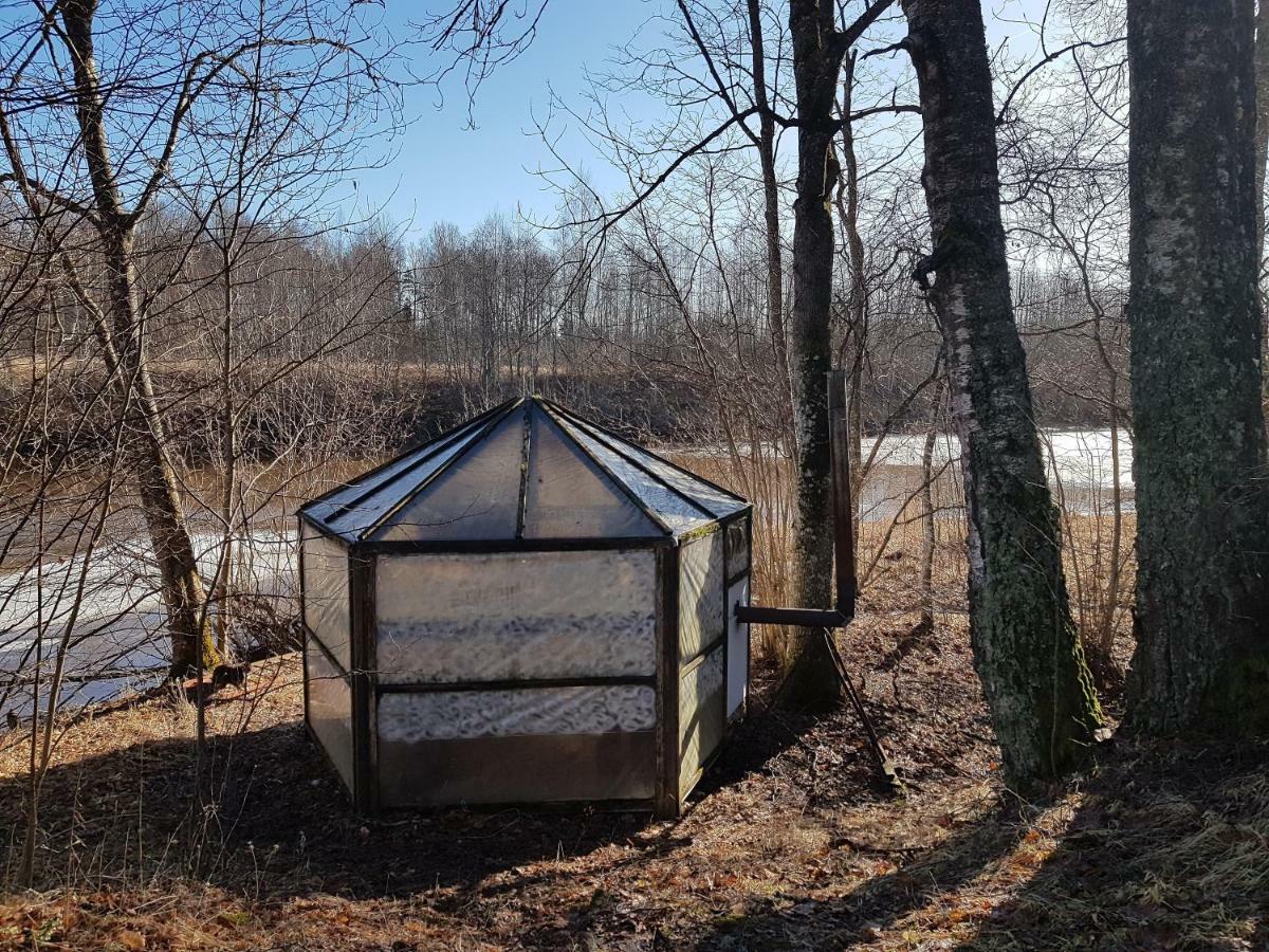 فندق Soomaa Water Camp Jõesuu المظهر الخارجي الصورة