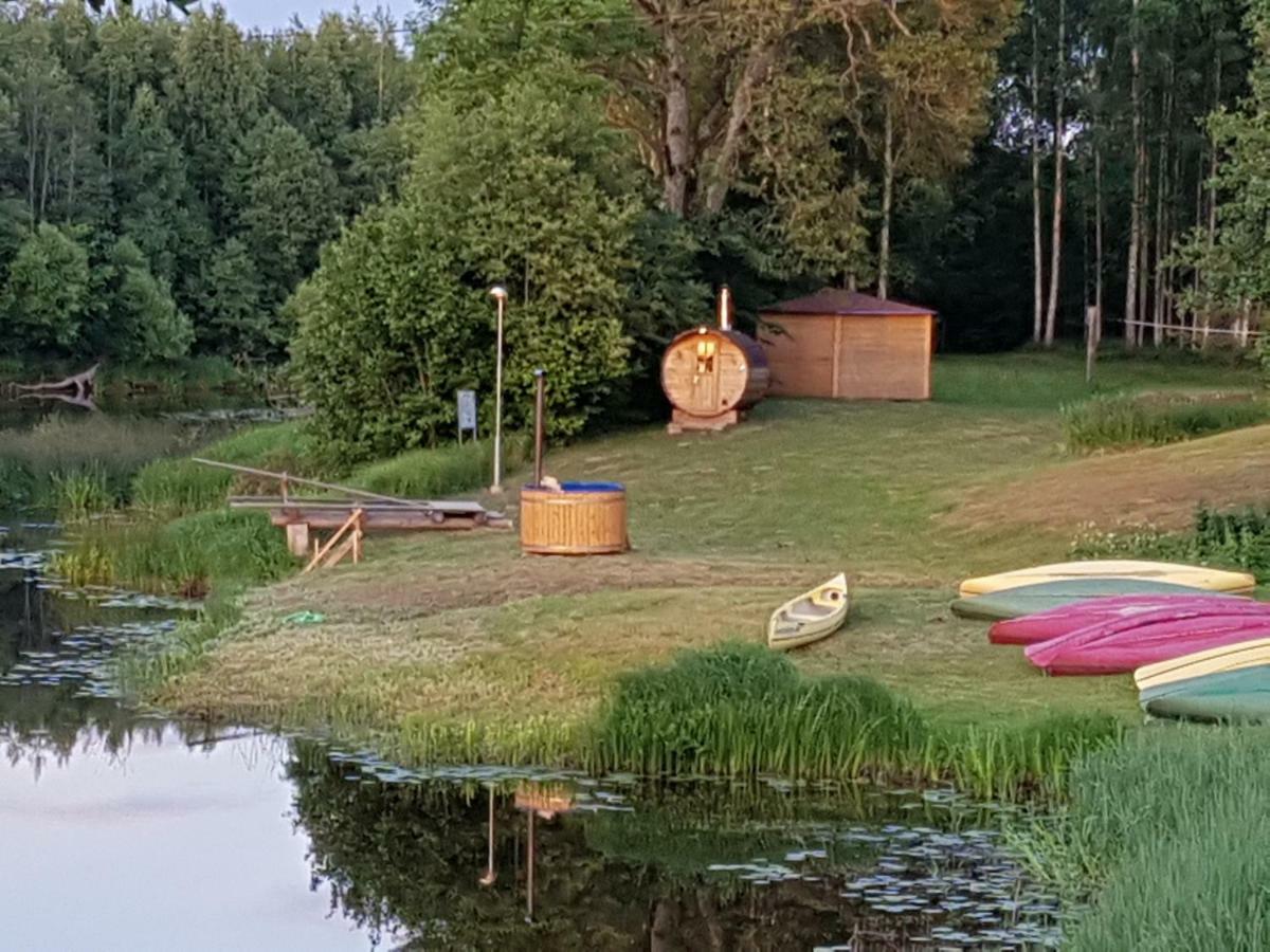 فندق Soomaa Water Camp Jõesuu المظهر الخارجي الصورة