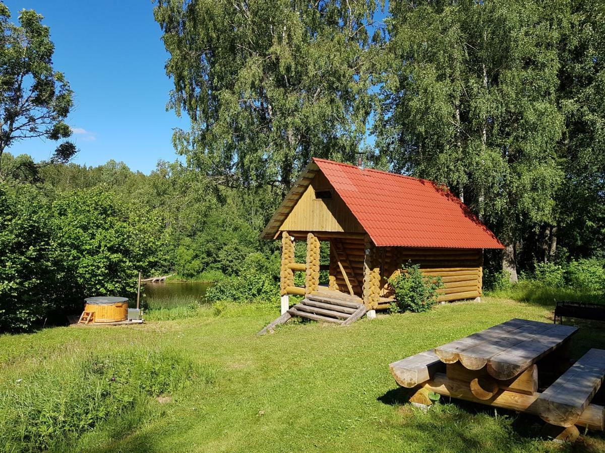 فندق Soomaa Water Camp Jõesuu المظهر الخارجي الصورة
